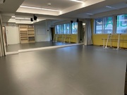 ダンスやヨガなどカルチャー教室に活用されるスタジオです。
