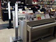 ピアノ・電子ピアノ売場