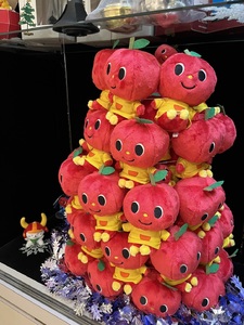 ヤマハ音楽教室 ぷっぷる 特大 ぬいぐるみ 🍎 ずーっと欲しかった ぷっぷるぬいぐるみを ゲットしてご満悦